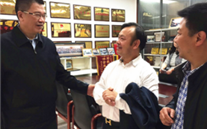 重庆市人大常委会副主任、市总工会主席：橐恍欣锤话钣槔旨攀硬斓餮